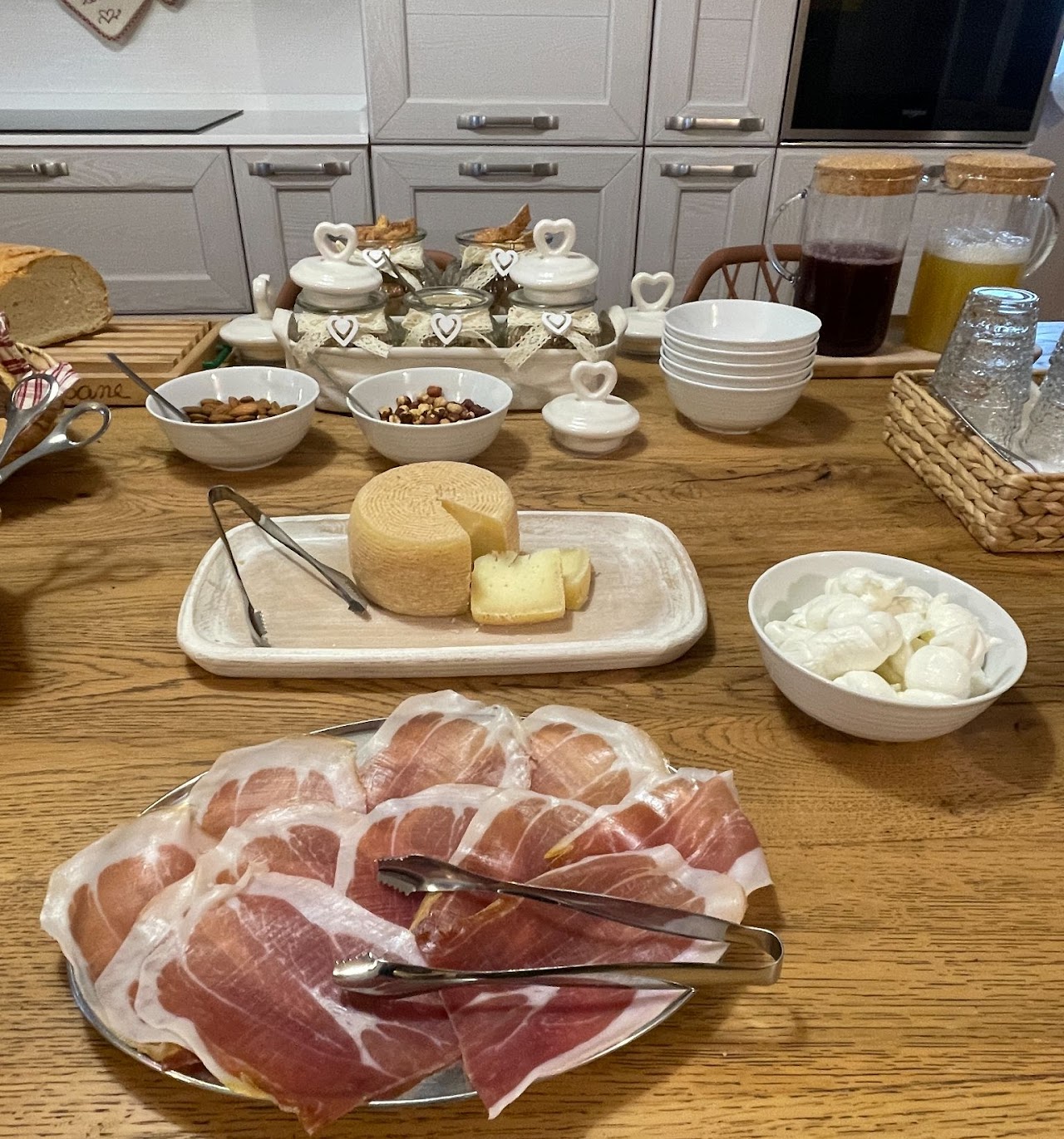 Colazione con prodotti tipici abruzzesi al B&B Luci della Collina