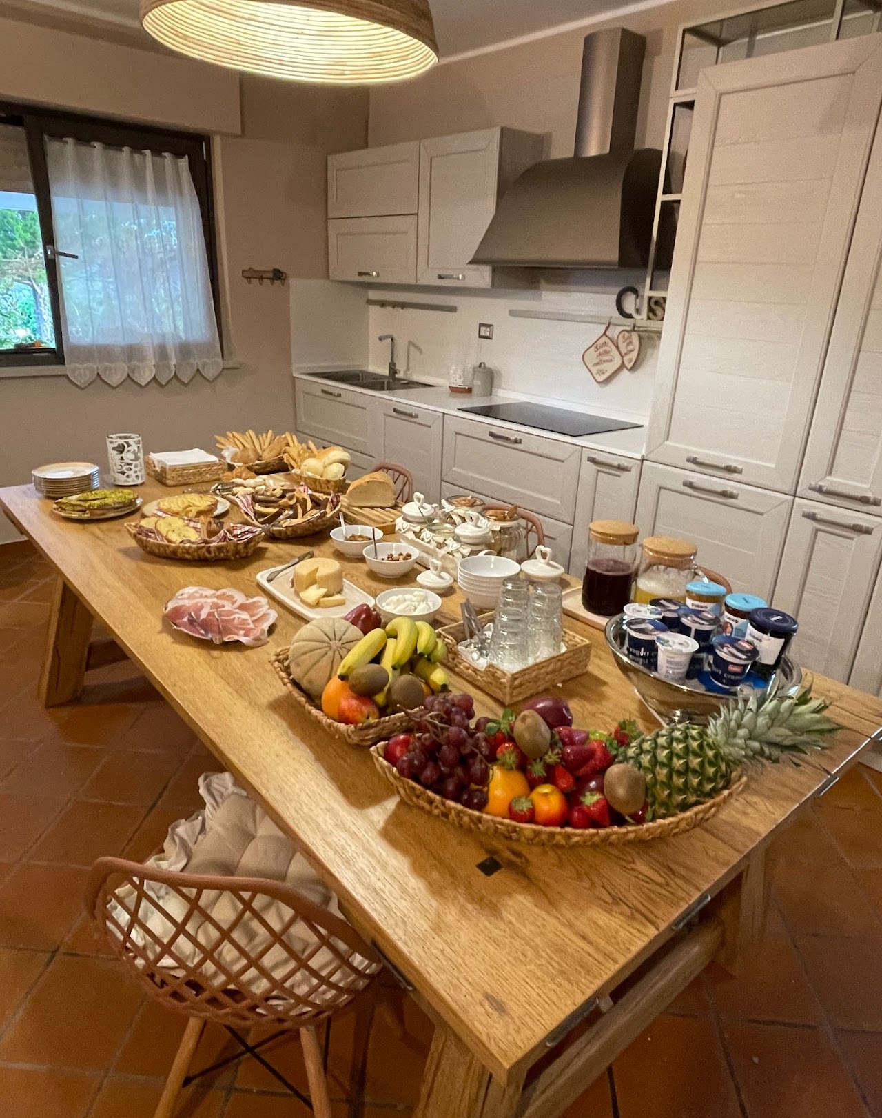 Colazione con prodotti tipici abruzzesi al B&B Luci della Collina